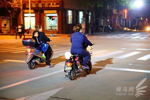 出海喂鳥吃海鮮 山東長(zhǎng)島讓你玩到爽